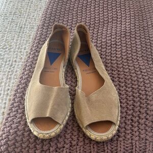 Verbenas Women's Beige Espadrille Flats